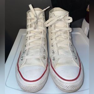 White hightop Converse size 5 (men) 7 (women)